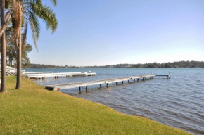 Fishing Point Shores